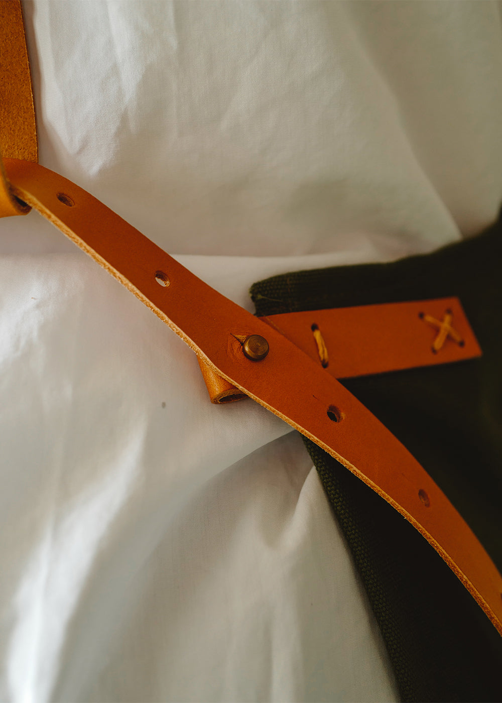rovermfgco - 14oz Canvas Apron(Camel leather) ( 14ozキャンバスエプロン / キャメルレザー )